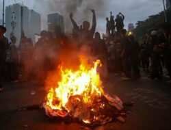 Demo 25 Agustus, Skenario Kudeta Merangkak Geng Solo Tumbangkan Prabowo?