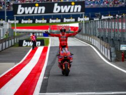 Casey Stoner Tak Terkejut Marc Marquez Dominasi MotoGP 2025: Sulit Ditaklukkan!