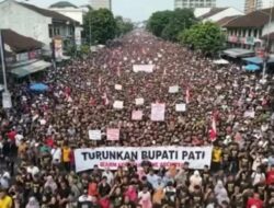 Pati Bergejolak! Dagelan Politik Pengalihan Isu Ijazah Palsu Jokowi?