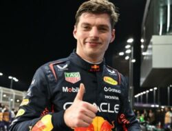 Max Verstappen Pastikan Bertahan di Red Bull Racing Untuk F1 2026, Mercedes Gigit Jari