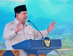Mensesneg Prasetyo Hadi: Pak Prabowo Tak Masalah Soal Bendera One Piece, It’s Okay!