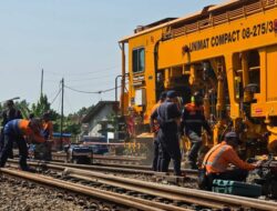 Terjunkan Ratusan Personel, KAI Berhasil Evakuasi KA Argo Bromo Anggrek Yang Anjlok di Subang