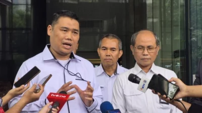 KPK Bongkar Skandal Haji! Kuota Reguler Dirampok Mafia, Haji Furoda Tembus Rp. 1 Miliar?
