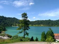 Danau Linow Yang Unik dan Penuh Warna di Asrinya Alam Lahendong Tomohon Selatan