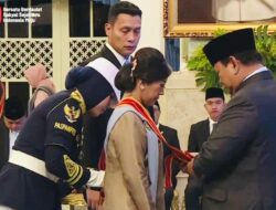 Ini 12 Menteri Kabinet Merah Putih Terima Tanda Kehormatan Dari Presiden Prabowo