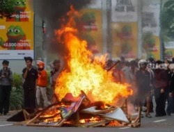 Brutalitas Polisi Disorot Usai Rantis Brimob Lindas Driver Ojol, Reformasi Polisi Gagal Total?