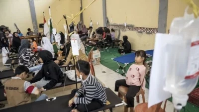 Istana Tolak Moratorium MBG Usai Ribuan Siswa Tumbang Keracunan: Jalan Terus!