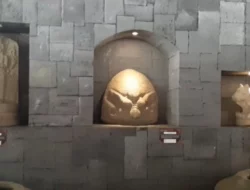 Pendemo Jarah Sejumlah Koleksi Artefak Langka di Museum Bagawanta Bhari Kediri