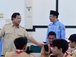 Prabowo Dukung Digitalisasi Pendidikan, Siap Hadirkan 330 Ribu Smart TV untuk Sekolah se-Indonesia