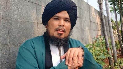 Ustadz Derry Sulaiman Cium Agenda Politik Tunggangi Mahasiswa di Balik Demo Ricuh