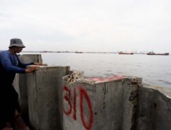 Wamen KKP Sebut Tanggul Beton di Cilincing Sudah Kantongi Izin Sejak 2023