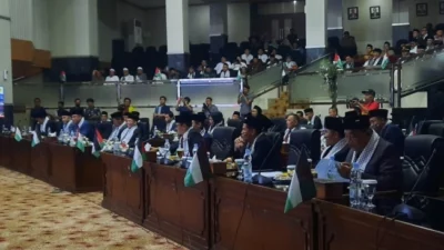 Miris! Tunjangan Anggota DPRD Nyaris Rp. 100 Juta Sebulan, 59 Ribu Anak di Bogor Terancam Putus Sekolah