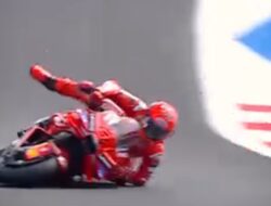 Terungkap! Ini Penyebab Marc Marquez Jatuh dan Gagal Finis Sprint Race MotoGP San Marino 2025