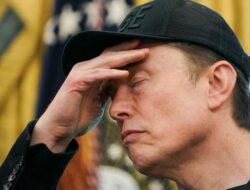 Komdigi Desak Elon Musk dan Platform Digital Lain Wajib Buka Kantor di Indonesia