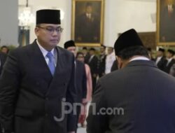 Setahun Kepemimpinan Prabowo: Jabatan Terus Dibagi di Tengah Seruan Efisiensi!