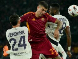 Liga Europa: Calvin Verdonk Bawa LOSC Lille Taklukkan AS Roma 1-0 di Olimpico