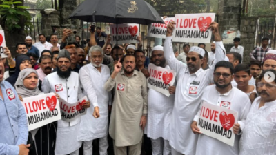 Ribuan Muslim India Ditangkap Karena Pakai Kaos dan Pasang Poster Bertulis ‘I Love Muhammad’