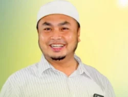 Publik Ramai-Ramai Tuntut Tanggung Jawab Pengasuh Ponpes Al Khoziny, KH Abdus Salam Mujib