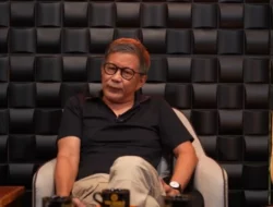 Rocky Gerung: Bukti Dari KPU Makin Perkuat Ijazah Jokowi Palsu, Dinasti Solo Makin Terkepung!