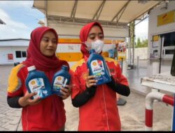 Stok BBM Kosong, Karyawan SPBU Swasta di Jatim Beralih Jual Oli di Live TikTok