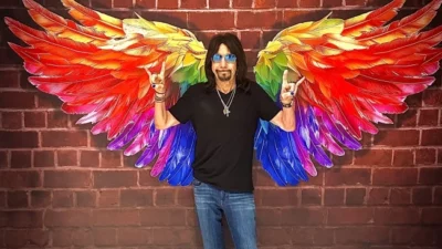 Gitaris Legendaris Pendiri Kiss, Ace Frehley Meninggal Usai Komplikasi Cedera Karena Jatuh