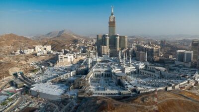 PM Arab Saudi Perluas Kawasan Masjidil Haram, Luncurkan Proyek King Salman Gates