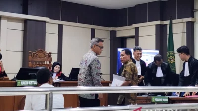 Tiga Dosen UGM Yogyakarta Diadili atas Dugaan Korupsi Pembelian Kakao