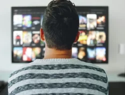 Benarkah Nonton Film Dewasa Bikin Ibadah Shalat Tak diterima? Ini Penjelasannya