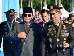 Mampukah Prabowo Taklukkan Listyo Sigit, Benteng Pertahanan Terakhir Jokowi?