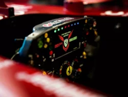 John Elkann Hadiahi Paus Leo XIV Setir Ferrari F1 Yang Pernah Dipakai Charles Leclerc