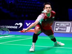 Sikat Li Shi Feng, Jonatan Christie Melaju ke Perempatfinal Denmark Open 2025