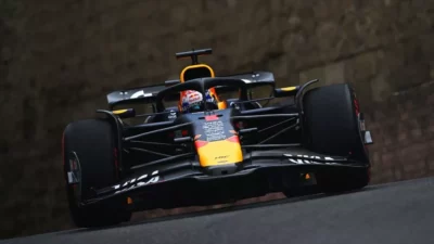 Max Verstappen Sabet Pole Position di Kualifikasi F1 GP Azerbaijan, Carlos Sainz Gigit Jari
