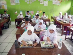 Yahya Zaini Tegas Tolak Kriminalisasi SPPG, Desak BGN Tanggung Biaya Semua Korban Keracunan