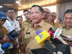 Mendagri Tito Karnavian Sentil 18 Gubernur Protes TKD Dipangkas: Banyak Pemborosan!