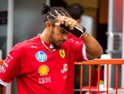 Team Order Ferrari Kacau di F1 Azerbaijan, Lewis Hamilton Minta Maaf ke Charles Leclerc
