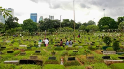 9 Dari 16 TPU di Jaksel Penuh! Pemerintah Tawarkan Opsi Sistem Makam Tumpang