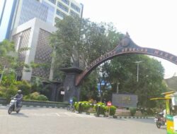 Beasiswa Mahasiswi UNS Penerima KIP Dicabut Usai Viral Kepergok Dugem dan Hedon