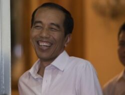 Rocky Gerung: 10 Tahun Pemerintahan Jokowi Hilangkan Tradisi Intelektual