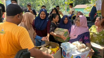 Trinovi Khairani Gerak Cepat Bantu Korban Banjir dan Longsor di Barus, Tapteng