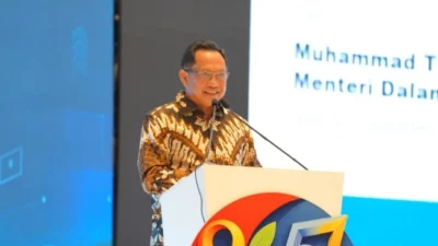 Mendagri Tito Karnavian Minta Pemda Gandeng KADIN Perkuat Ekosistem Usaha di Daerah