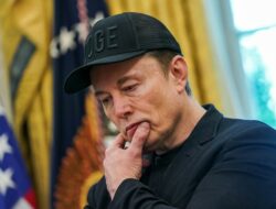Elon Musk Yakin AI dan Robot Humanoid Bakal Lenyapkan Kemiskinan