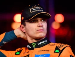 Duo McLaren Didiskualifikasi, Duo Mercedes Naik Podium di F1 GP Las Vegas