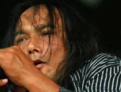 Rocker Legendaris Eks Vokalis EdanE, Ecky Lamoh Meninggal Karena Komplikasi
