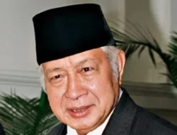 Bivitri Susanti: Penetapan Soeharto Sebagai Pahlawan Nasional Bisa Digugat ke PTUN dan MK