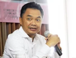 4  Kritik Tajam Dino Patti Djalal ke Menlu Sugiono: Ferrari Kemlu Terancam Mogok!
