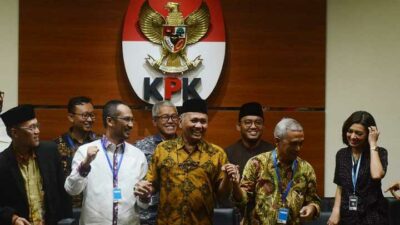 Busyro Muqoddas: Pemerintahan Prabowo Semakin Kehilangan Arah!