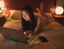 Ini 7 Hal Yang Bikin Baterai Laptop Kamu Cepat Boros Tanpa Disadari