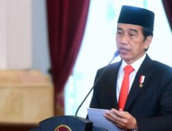 Adian: Curang Itu Watak Asli Jokowi Yang Mulai Terlihat Pasca Pilpres 2019