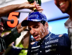 Carlos Sainz Buktikan Diri Usai Awal Sulit di F1 2025 Bersama Williams