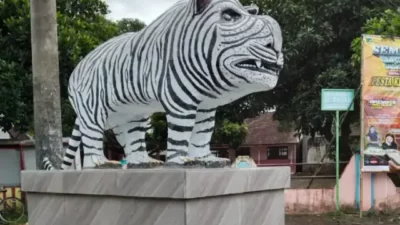Viral di Medsos Patung Macan Putih Mirip Kapibara di Kediri, Ternyata Ini Sejarahnya